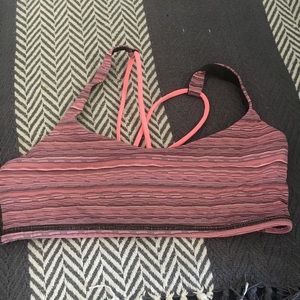 Lululemon free to be bra size 8